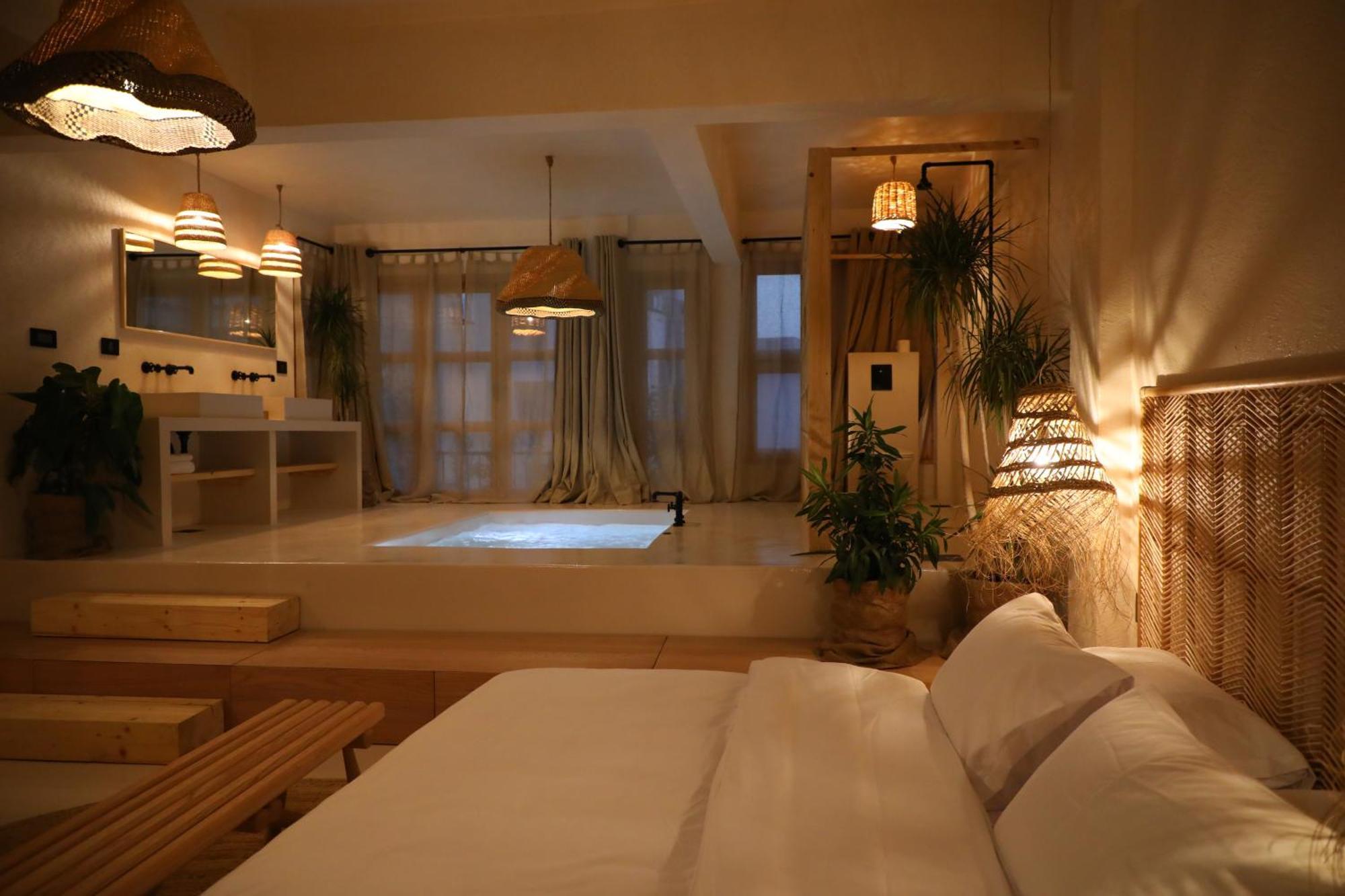 Biophilia Luxury Lofts Apartment Beirut Room photo